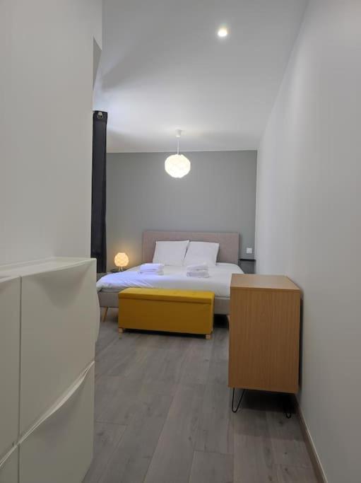 Apartamento Cocon De Charline - Charme Et Elegance Dans Le Centre Montauban Exterior foto