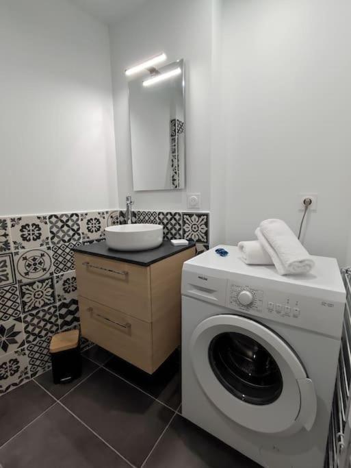 Apartamento Cocon De Charline - Charme Et Elegance Dans Le Centre Montauban Exterior foto